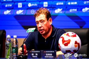 九游体育官网-法国杯窗口期再迎强敌；阿贾克斯状态回暖；主帅态度——球迷炸锅；临场指挥获称赞(卢多戈雷对阿贾克斯比分预测)