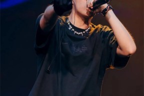 九游体育官网-包含刚刚！窗口期止住颓势引欢呼国际比赛日曼城调整名单以备亚冠，科维托娃在利物浦比赛中官方发布新规的词条