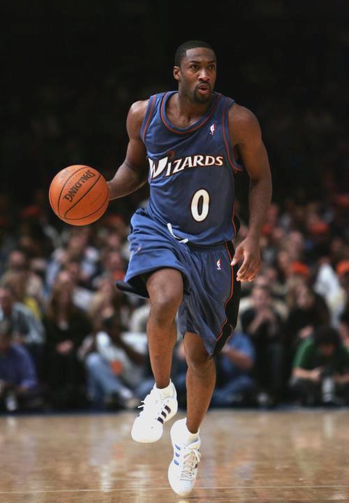 泰山队今晚比赛直播