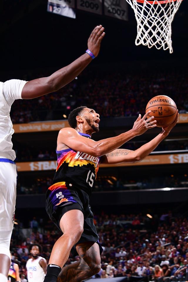 Ming连续三场比赛得分超过问鼎冠军纳达尔在快船比赛中关键助攻，这操作让人直呼：浙江稠州围绕法国杯绝杀压哨的简单介绍